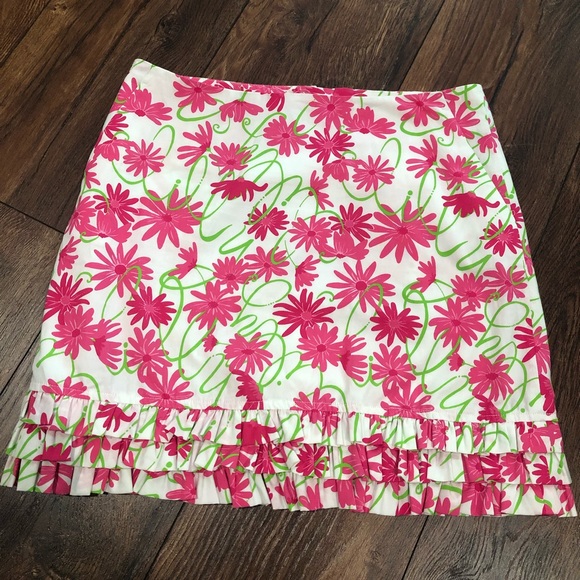 Lilly Pulitzer Dresses & Skirts - Lilly pulitzer skirt size 0 HAS POCKETS!